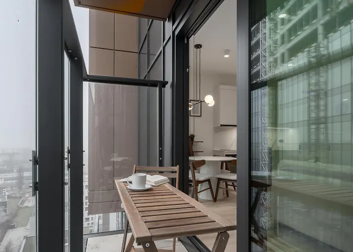 Towarowa Towers Varsó