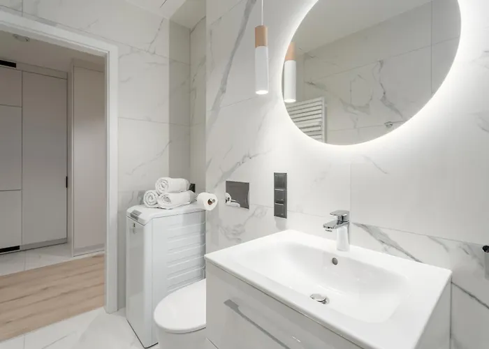 Towarowa Towers * Varsó